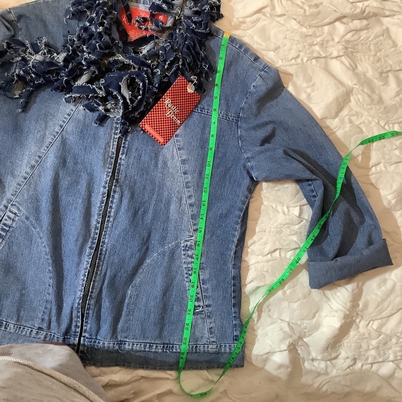 NWT Upcycled denim jean jacket with jean fringe Rustic denim western funky - Picture 9 of 12